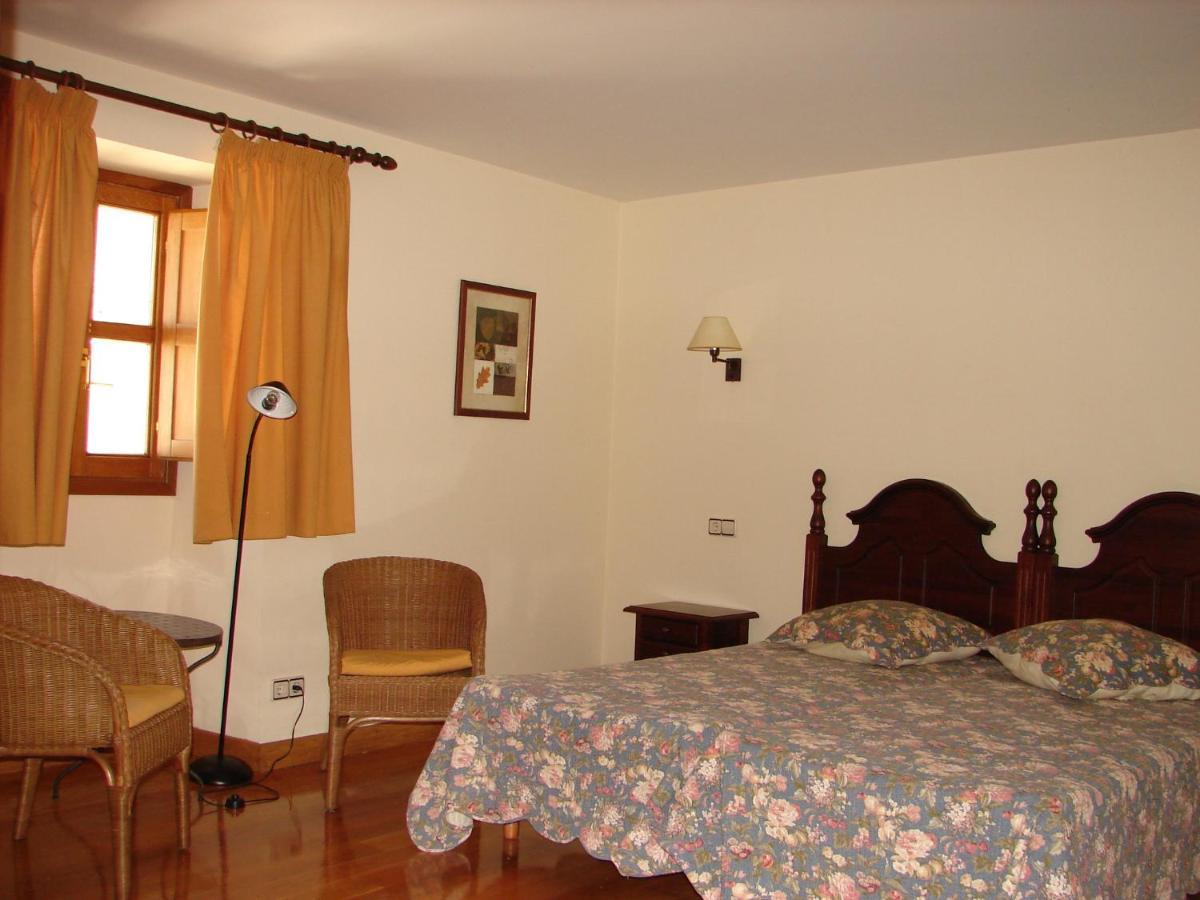 Apartamentos Lazkano I Y II Uharte-Arakil 外观 照片